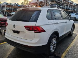 2020 Volkswagen Tiguan MK2 image 3