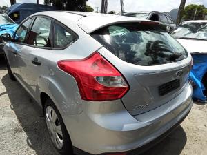 2012 Ford Focus AMBIENTE image 3