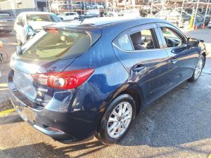 2018 Mazda 3 BN image 3