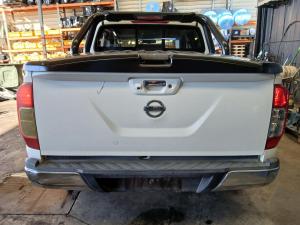 2015 Nissan Navara NP300 image 3