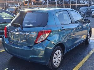 2013 Toyota Yaris NCP130R image 3