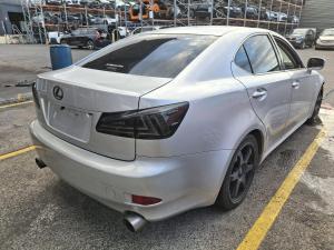2005 Lexus Is250/is250c image 3