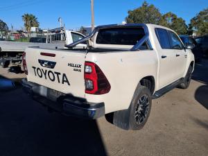 2021 Toyota Hilux image 3