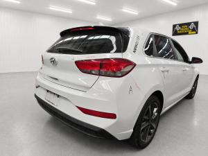 2020 Hyundai I30 PD 2.0L G4NC AUTO 6SPD FWD ACTIVE image 3