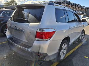 2010 Toyota Kluger GSU40R image 3
