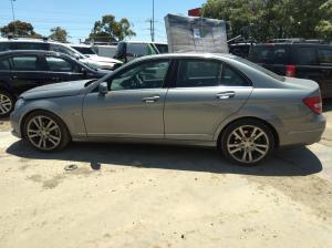 2011 Mercedes Benz C Class W204/S204 image 3