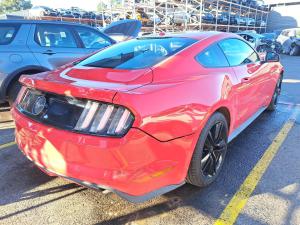 2016 Ford Mustang FM image 3
