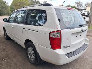 2014 Kia Carnival image 3