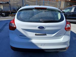 2012 Ford Focus LW image 3