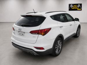2017 Hyundai Santa Fe 2.2DT D4HB AUTO 6SPD 4WD HIGHLANDER image 3