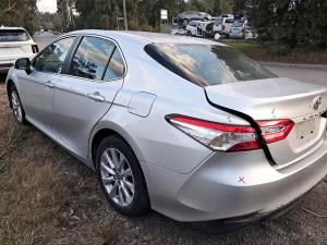 2020 Toyota Camry image 3