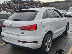 2015 Audi Q3 8U image 3