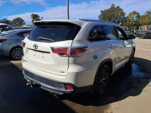 2016 Toyota Kluger GSU50/GSU55 image 3