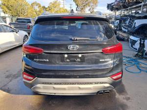 2018 Hyundai Santa Fe TM image 3