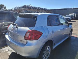2010 Toyota Corolla ZRE152R image 3