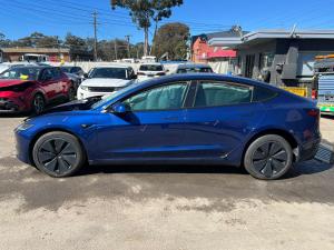 2025 Tesla Model 3 MDL3 image 3