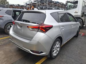 2015 Toyota Corolla ZRE182R image 3