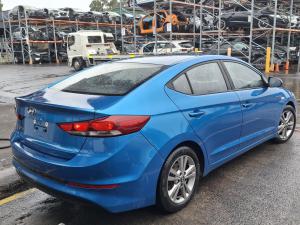 2016 Hyundai Elantra AD image 3