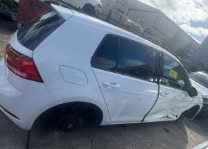 2018 Vw Golf image 3