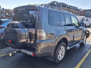 2017 Mitsubishi Pajero NX image 3