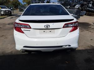 2014 Toyota Camry ASV50/AVV/50 image 3