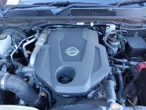 2021 Nissan Navara NP300 image 3