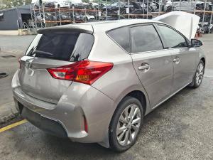 2012 Toyota Corolla ZRE182R image 3