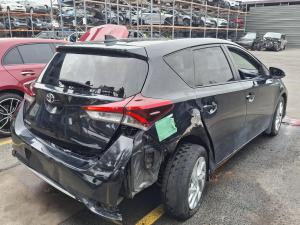 2017 Toyota Corolla ZRE182R image 3