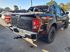 2021 Nissan Navara NP300 image 3