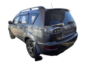 2011 Mitsubishi Outlander ZH LS image 3
