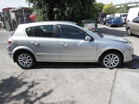 holden Astra 01 2007 Parts & Wrecking