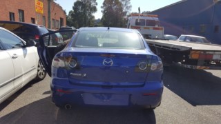 mazda 3 Maxx 2006 Parts & Wrecking