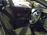 2005 Renault Megane 2.0L F4R image 3