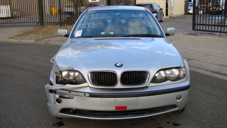 bmw 318i May 2004 Parts & Wrecking