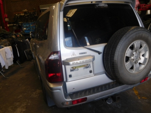 mitsubishi Pajero Np NP PAJERO Jan 2005 Parts & Wrecking