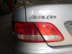 2004 Toyota Avalon image 4