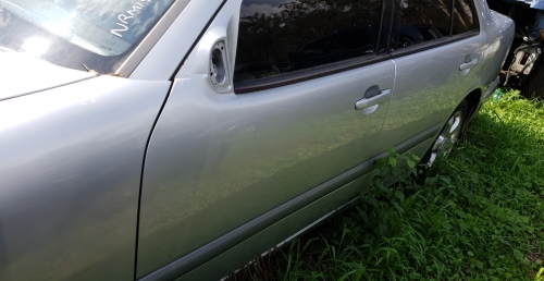 mercedes benz E200 2001 Parts & Wrecking