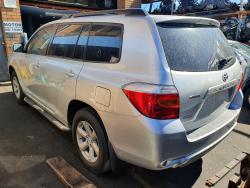2009 Toyota Kluger image 4