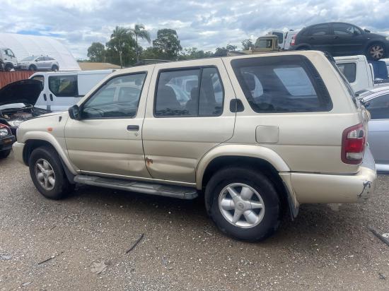 nissan Pathfinder 1997 Parts & Wrecking