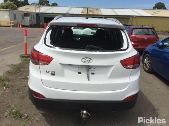 hyundai Ix35 LM Oct 2014 Parts & Wrecking
