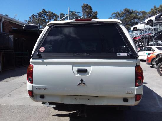 mitsubishi Triton GLX Sep 2010 Parts & Wrecking