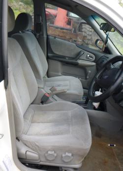 2001 Ford Laser KN image 4