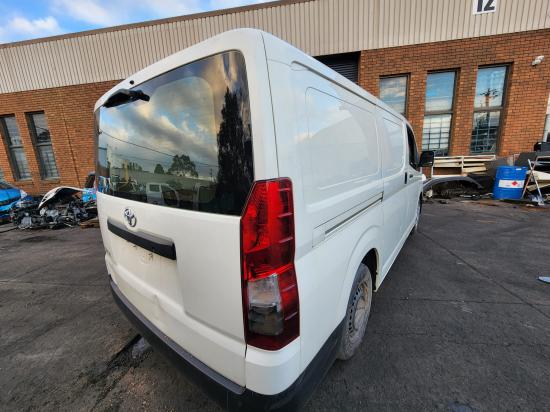 toyota Hiace Jan 2021 Parts & Wrecking