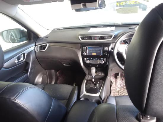 nissan X-trail T32 ST-L AWD 5 SEAT May 2015 Parts & Wrecking