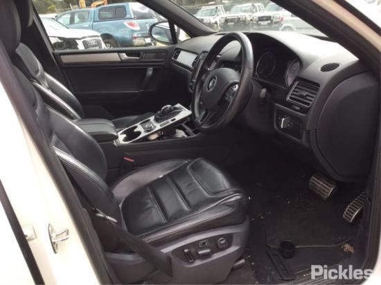 volkswagen Touareg 2011 Parts & Wrecking
