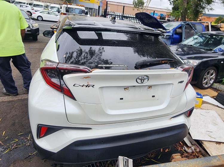 toyota C-hr 2017 Parts & Wrecking