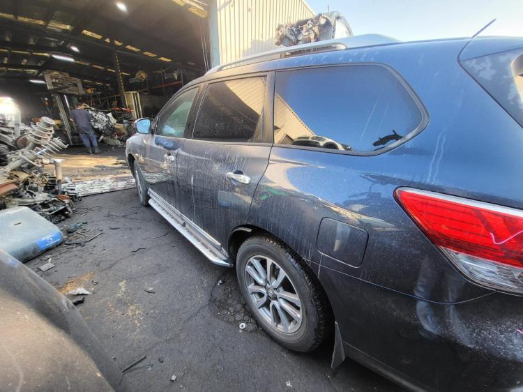 nissan Pathfinder 2015 Parts & Wrecking