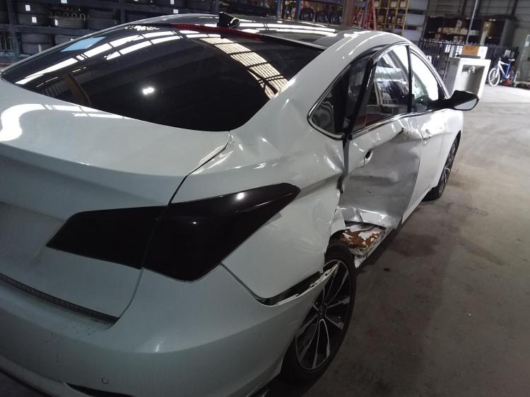 hyundai I40 PREMIUM Jan 2017 Parts & Wrecking