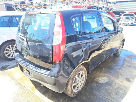 mitsubishi colt RIGHT HEADLAMP 