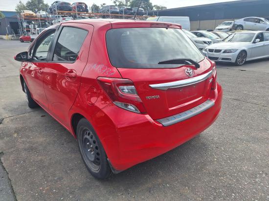 toyota yaris PARCEL SHELF 